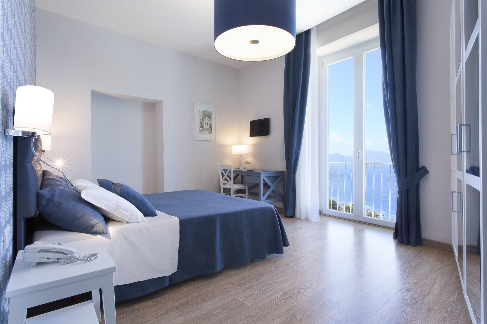 Hotel Vista Di Capri Massa Lubrense Bagian luar foto